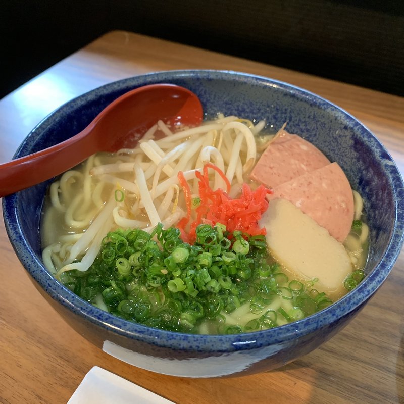 八重山そば(もーれもーれ)