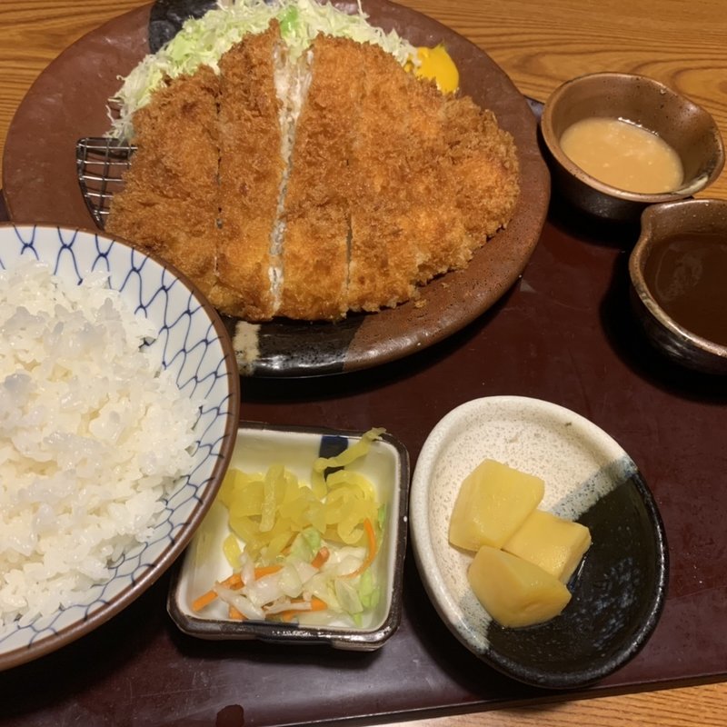 デカ盛りチキンカツ定食(海山亭いっちょう 北本店 )
