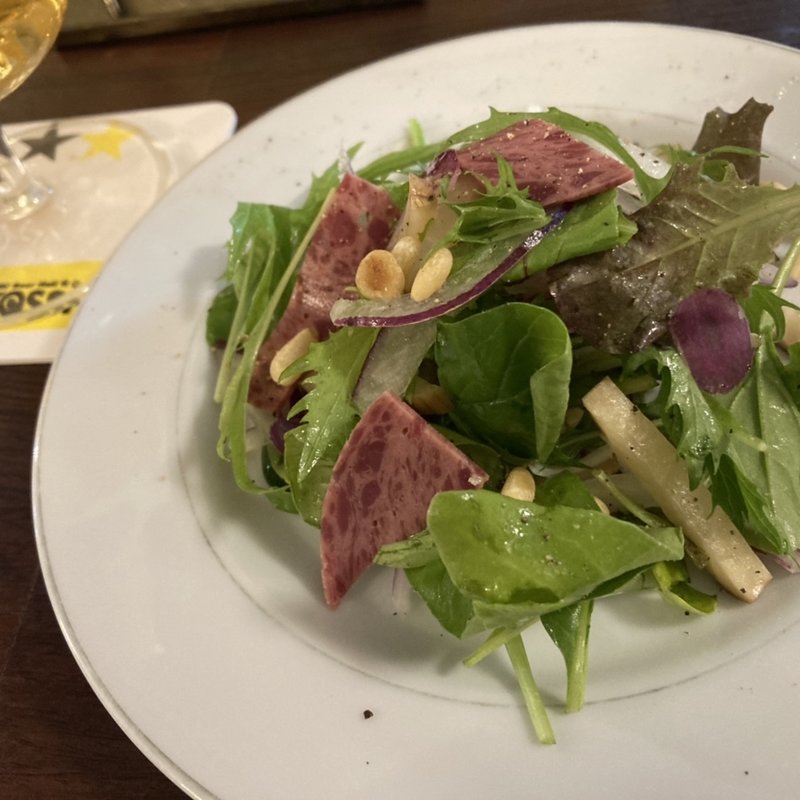 鹿ハムといぶりがっこベビーリーフサラダ(ビヤホール&カフェ ヨッシーズ茅場町)