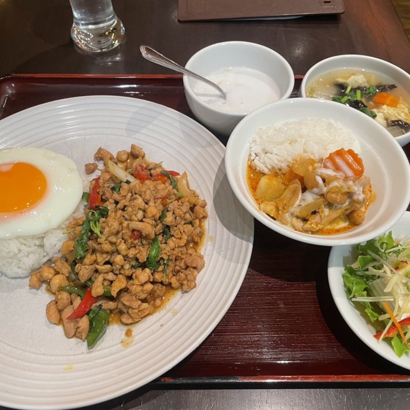 ガパオライスランチセット(JASMINE THAI 西武池袋店)