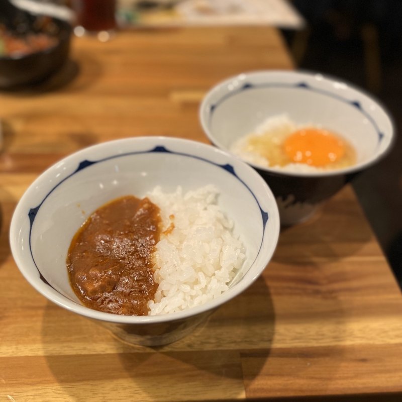 カレーライス、卵かけごはん(肉山 名古屋 )