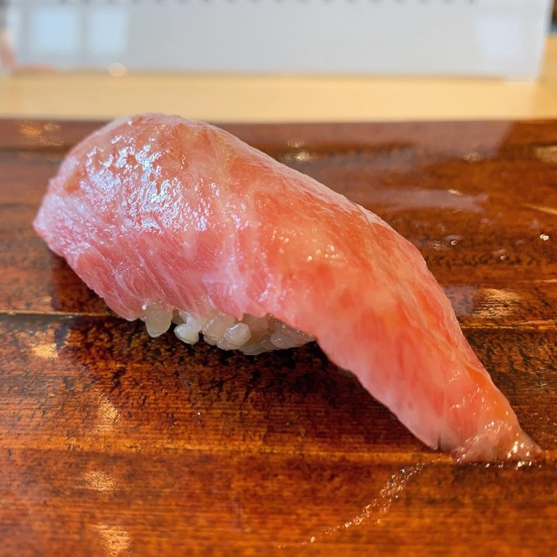 本マグロ大トロ(立喰鮨 銀座おのでら)