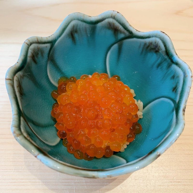 いくらTKG(立喰鮨 銀座おのでら)