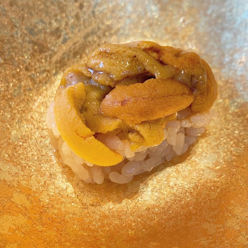 バフン雲丹(立喰鮨 銀座おのでら)