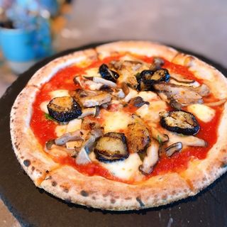 カスタマイズピッツァセット(800°degrees artisan pizzeria)
