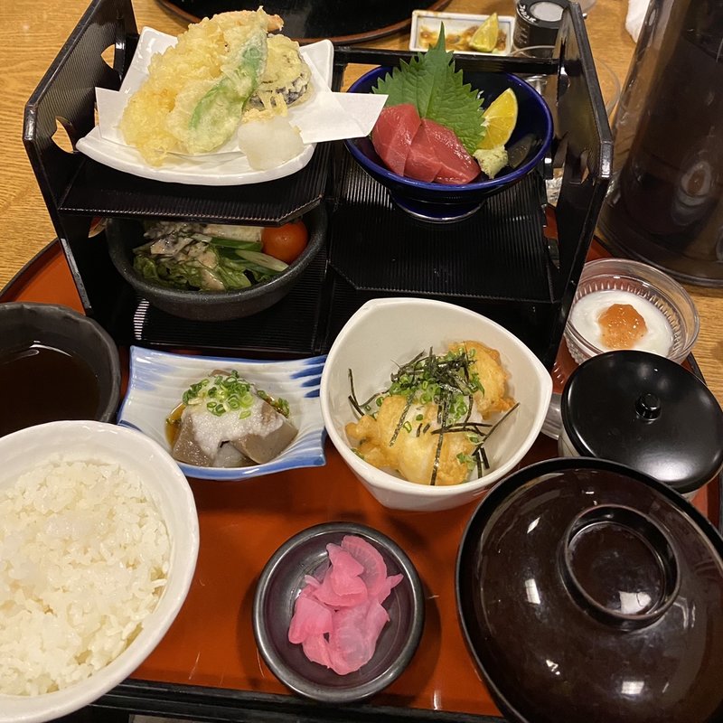 月替わりなごみ膳(魚神 （うおしん）)