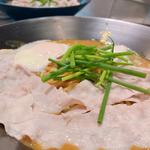 かれー麺並盛り(かれー麺 実之和 青山店)