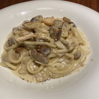 ポルチーニ茸と栗のクリームパスタ(自然派イタリア料理 リベルタ)