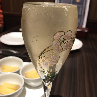 なみなみスパークリング(俺のフレンチ TOKYO )
