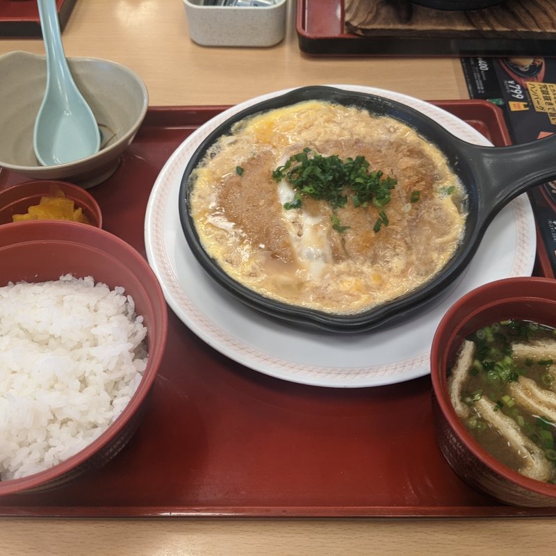 かつとじ定食(ジョイフル 安来今津店 （Joyfulｌ）)