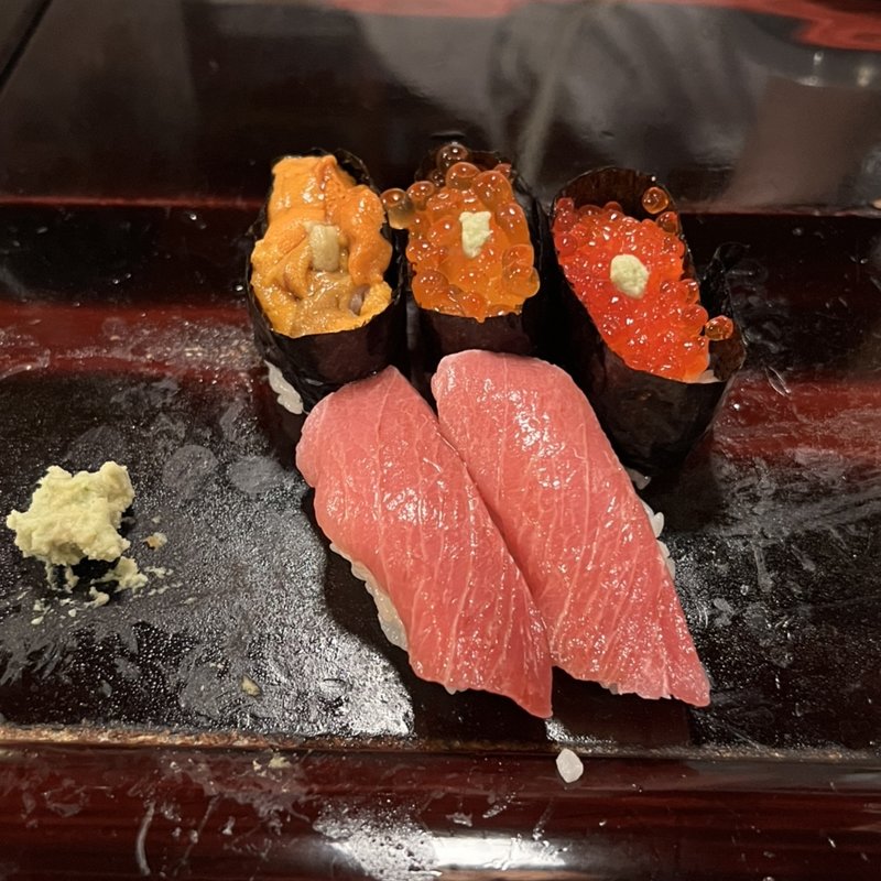 中トロ、うに、いくら、筋子(錦寿し)