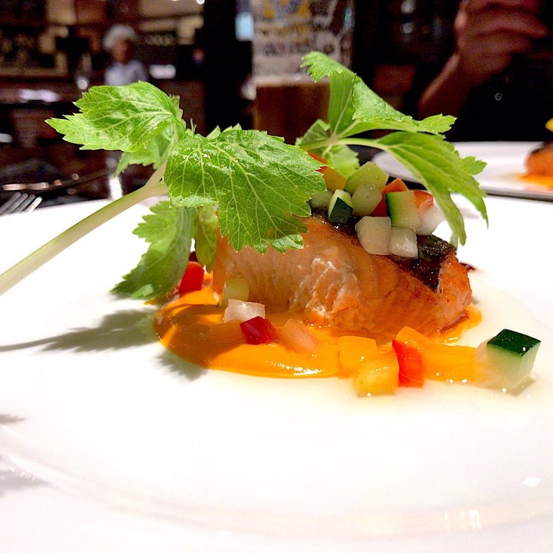 アトランティックサーモンのプロバンサル風(ラビスタ大雪山)