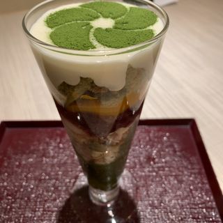 抹茶のティラミス パフェ(小梅 浦和総本店)