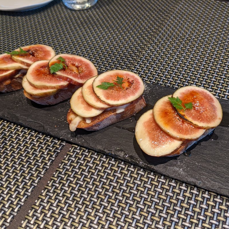 無花果のタルティーヌ(ザ・リビング)