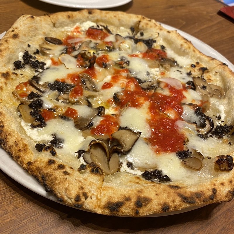 ファビオ(Pizzeria YUICIRO＆A  （ピッツェリア　ユーイチローエアー）)