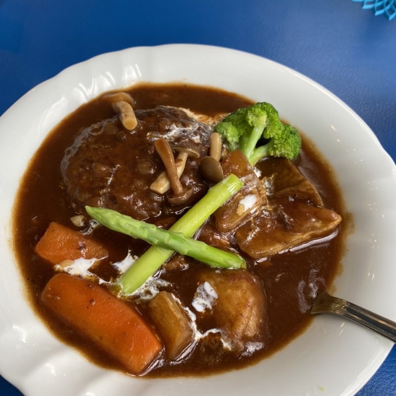 黒毛和牛のハンバーグデミグラスシチュー(CAFE LOURDES (ルルド))