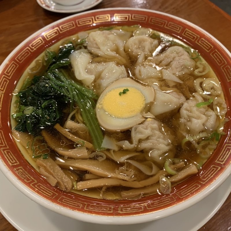 ミニ雲呑麺半麺+ミニ煮豚飯(広州市場 西新宿店)
