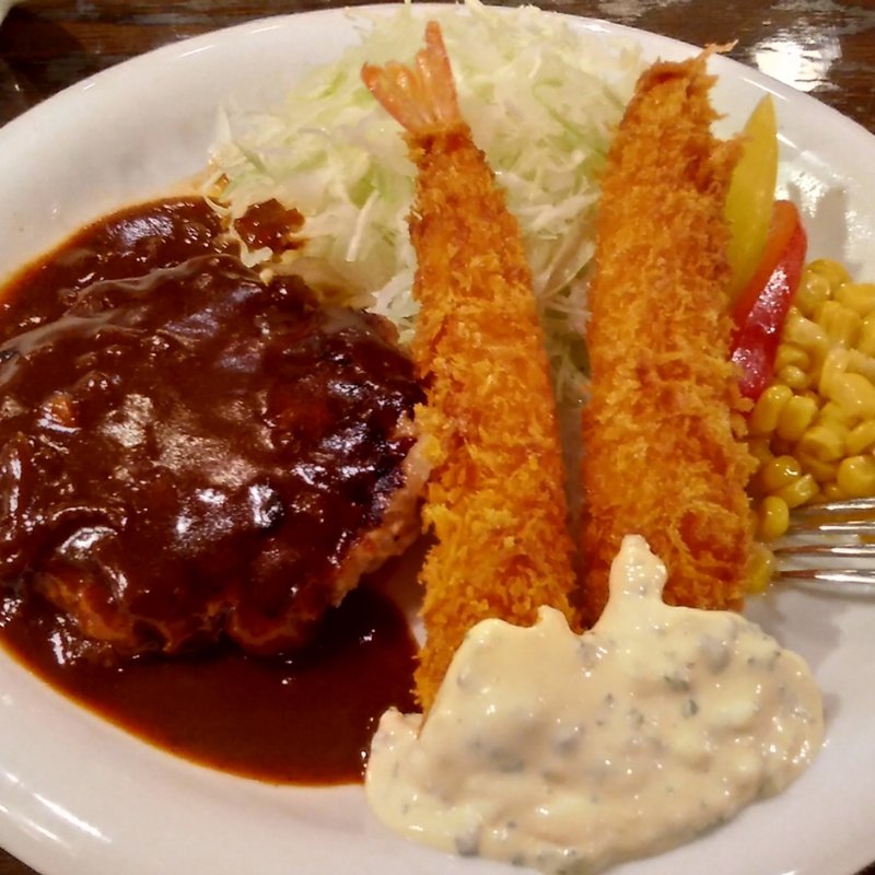 海老フライ和牛ハンバーグステーキ(バンビ 茗荷谷店)