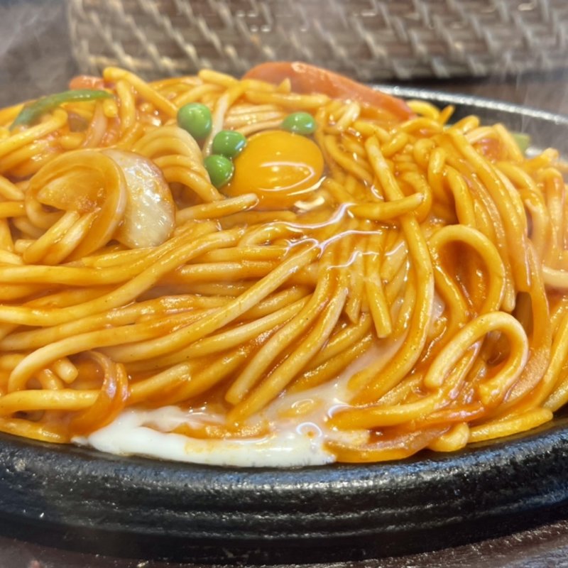 鉄板スペシャルナポリタン(カフェフェリーチェ )