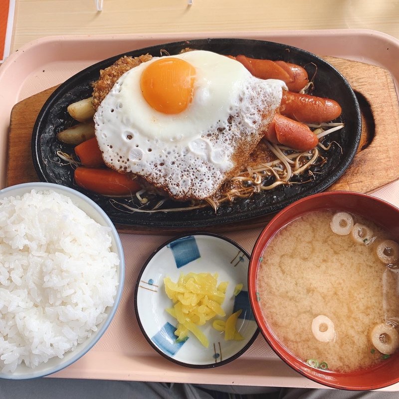 ソーセージバーグ定食(うしや )