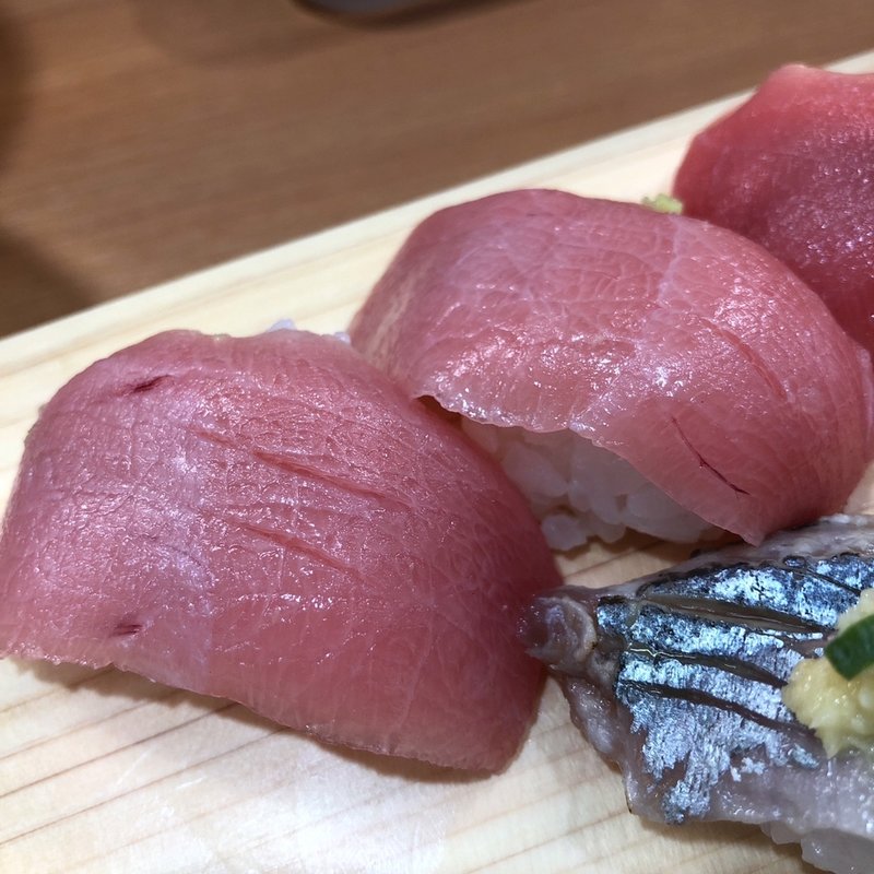 大間本まぐろ　中とろ(立ち食い鮨 謹賀 3ビル)