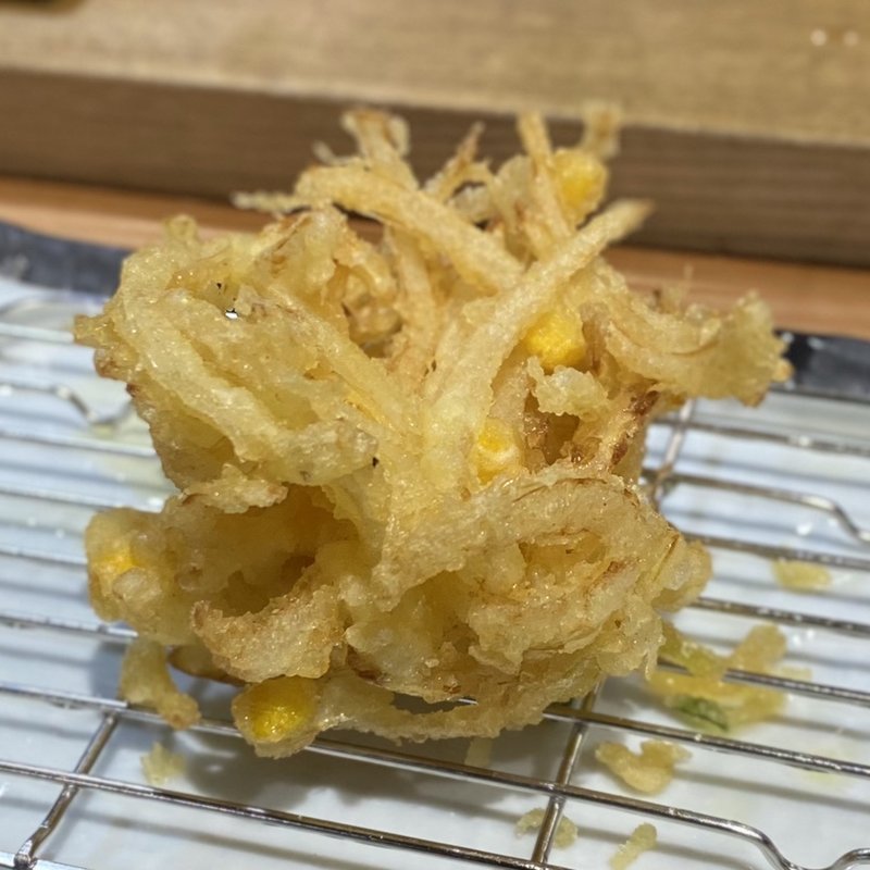 玉ねぎとコーンのかき揚げ(天ぷら天神　金沢店)