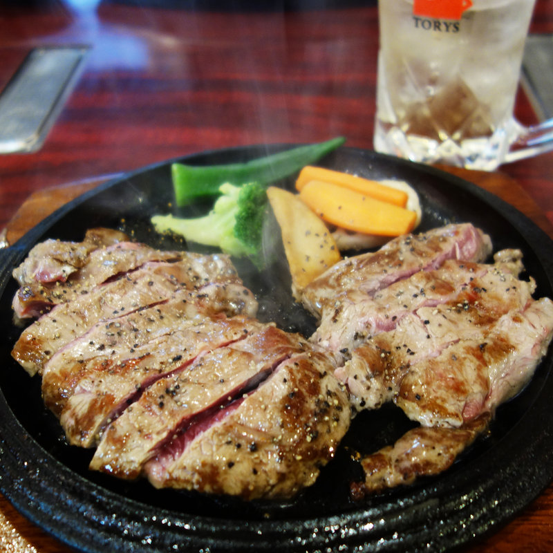 めがねステーキ定食300g (肉が一番 天神店)