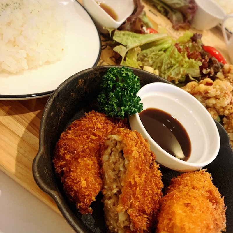 メンチカツランチ(カレーダイニングCooo)