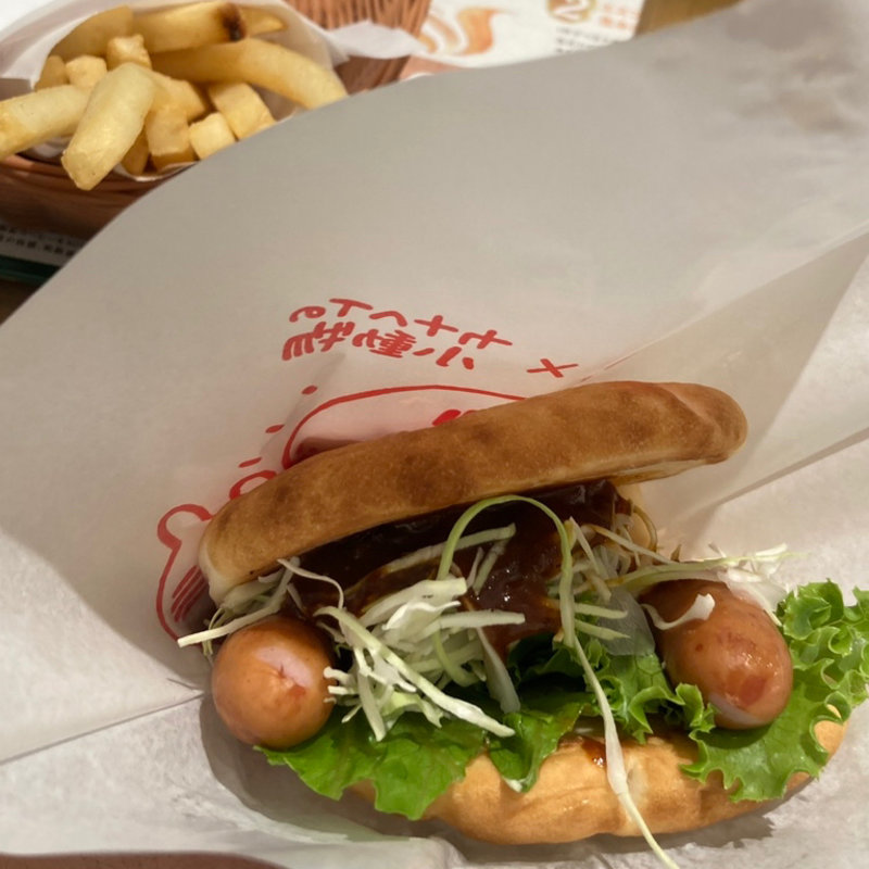 フォカッチャサンド 馬蹄型ソーセージ＆グランピングソース(モスバーガー京王リトナード永山店)