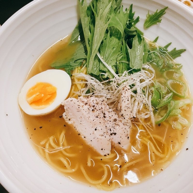 鶏白湯ラーメン(チキンオブロック)