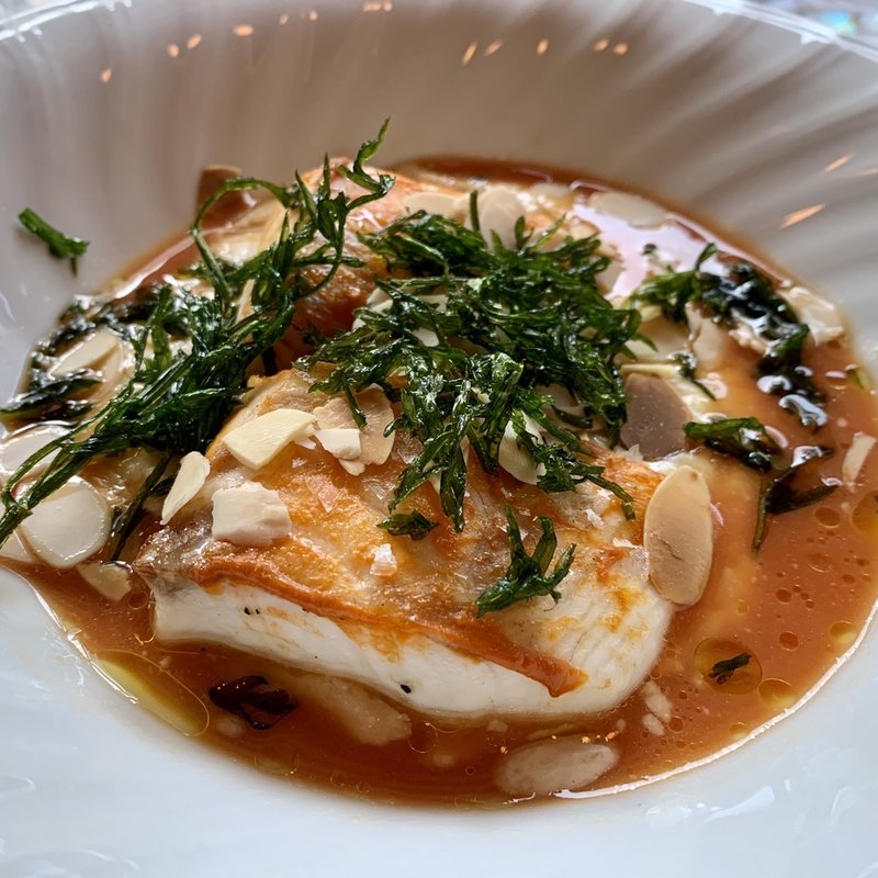 天然真鯛のオーヴン焼き(Brianza Tokyo)