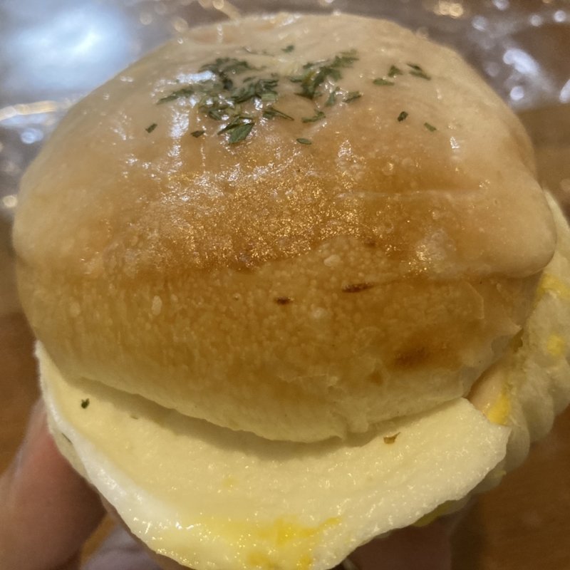 エッグベネディクト(Boulangerie UN（ブーランジェリー・アン))