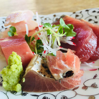 地魚のお造り(食彩工房せとやま )