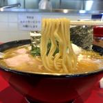 チャーシュー麺茹で卵入り