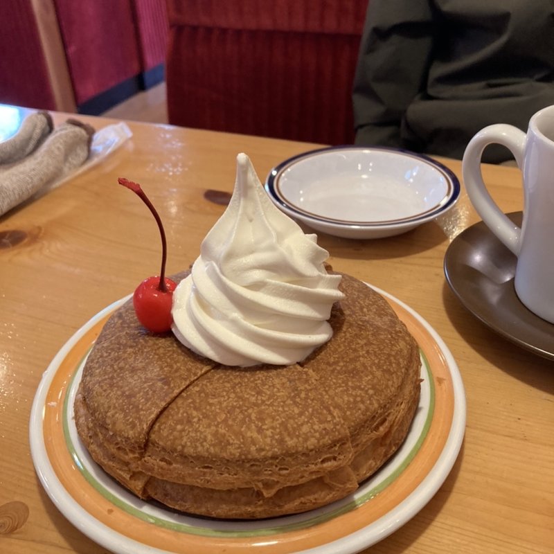 シロノワール(コメダ珈琲店)