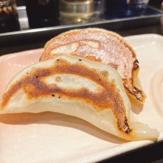 餃子2個(柳麺まる重)
