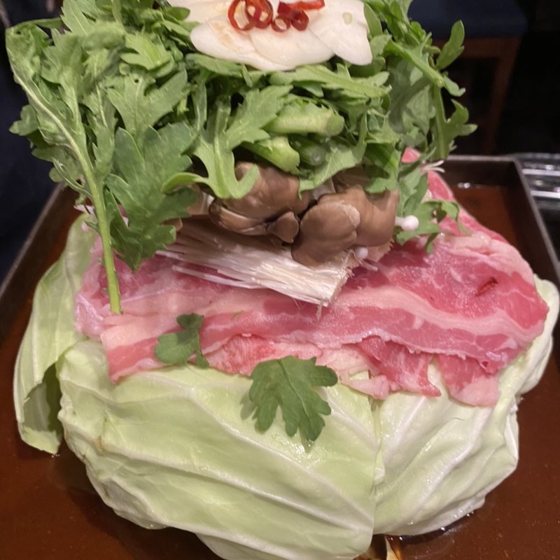 大とろホルモンの鉄板すき焼き(芝浦食肉 南池袋店)