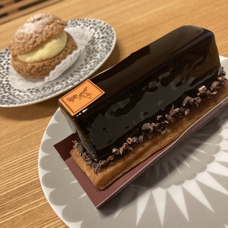 タングラム(フレデリック・カッセル 銀座三越店)