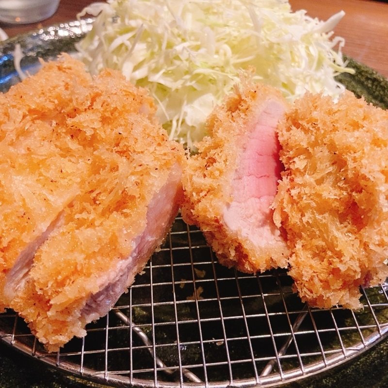 ロース・ヒレカツ定食（※友人とシェア）(とんかつ16)