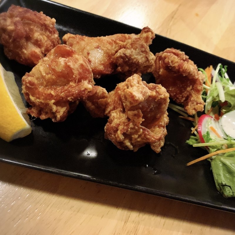 若鶏ももの唐揚げ(焼鳥・麺処 すずらん)