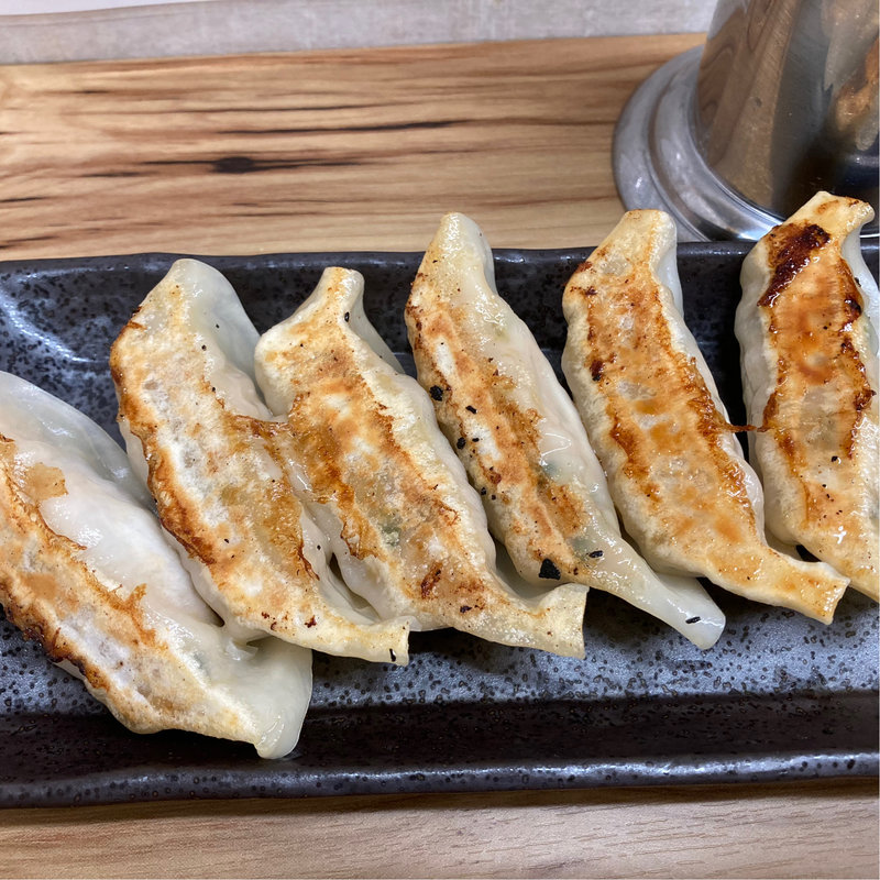 ぎょうざ(にんにく)(越後拉麺はなび)