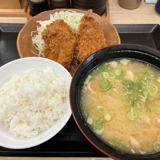 豚汁定食　ヒレカツ(かつや 新宿南口店 )