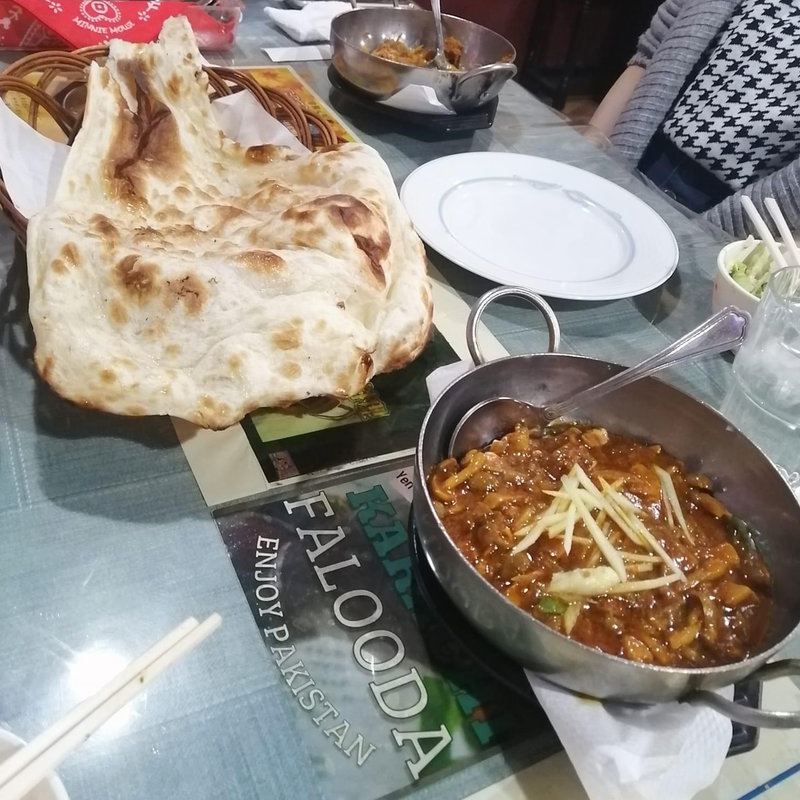 チキンとキノコのカレー(カラチの空)
