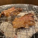 牛カルビ(とりとん 大須店 )