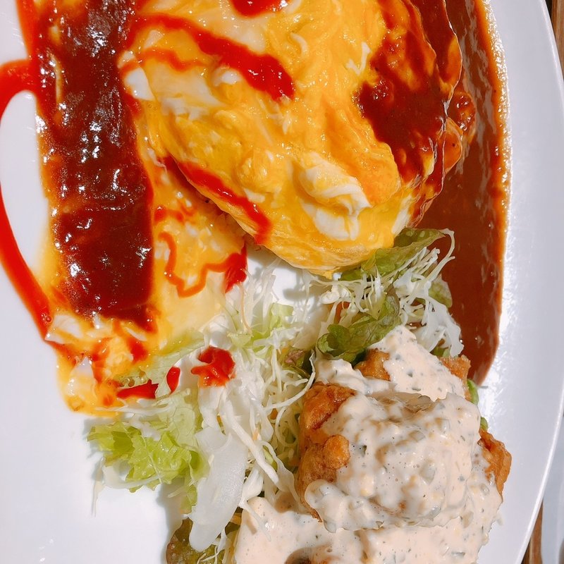 オムライス(カレー＆オムライスの店 洋食亭 （ヨウショクテイ）)