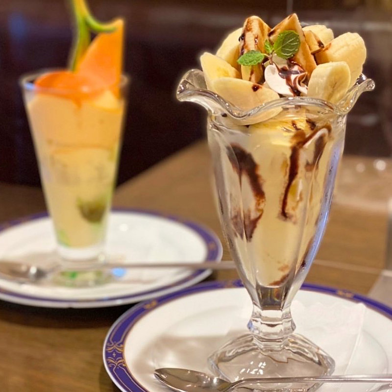 チョコバナナパフェ(白十字 )