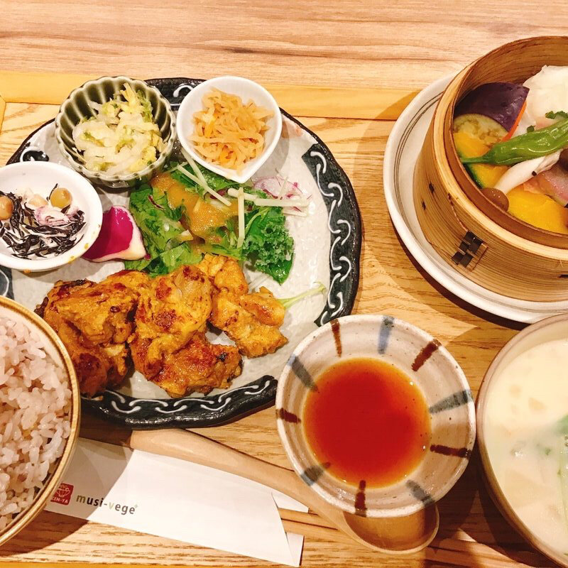旅するvegeプレート　タンドリーチキン(musi-vege+ 阪急三番街店（ムシベジプラス）)