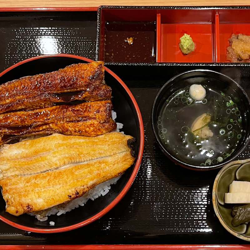 紅白うな丼一尾(福乃城)