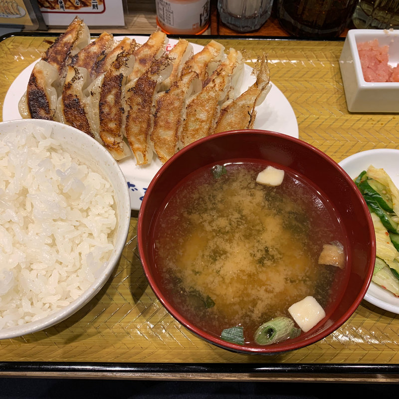 W餃子定食(元祖仙台ひとくち餃子　あずま)