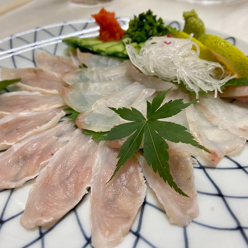 カナトフグの刺身(よりみち心)